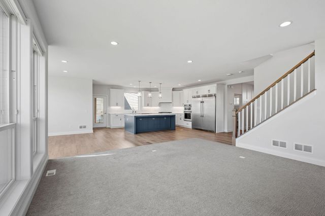 16900 59th Avenue N, Plymouth, MN 55446