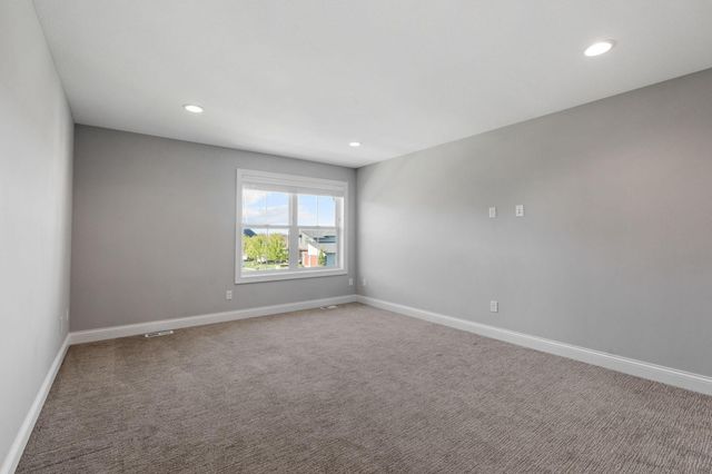 16900 59th Avenue N, Plymouth, MN 55446