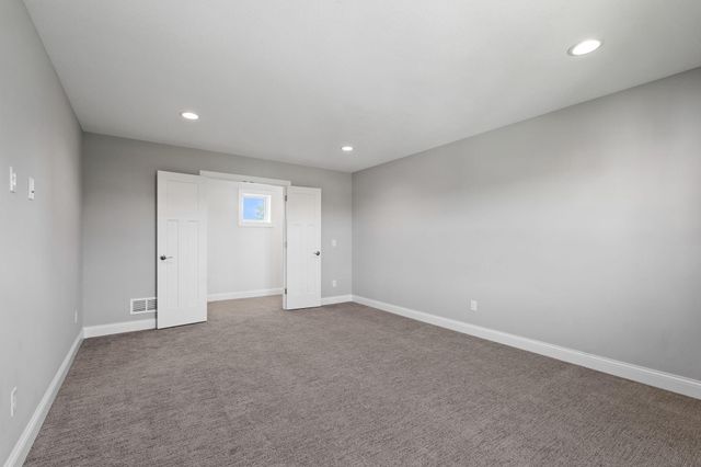 16900 59th Avenue N, Plymouth, MN 55446