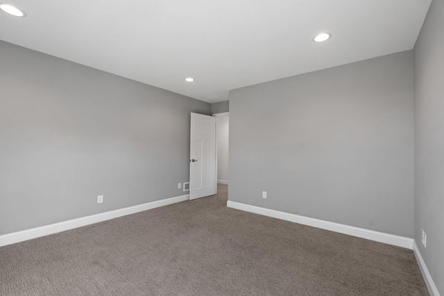 16900 59th Avenue N, Plymouth, MN 55446