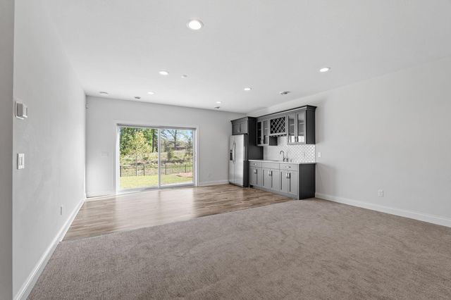 16900 59th Avenue N, Plymouth, MN 55446