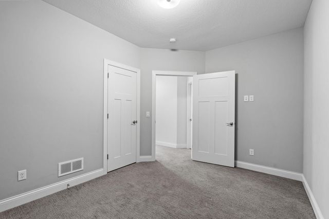16900 59th Avenue N, Plymouth, MN 55446