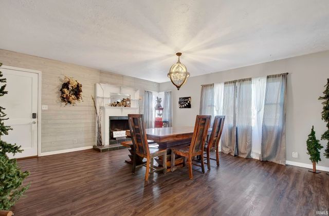 817 E Main Street, Greentown, IN 46936