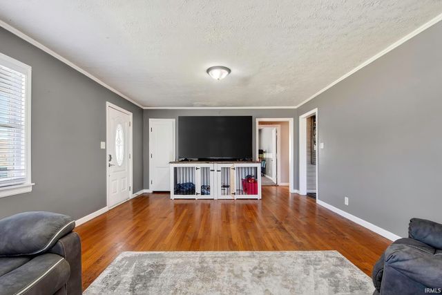 817 E Main Street, Greentown, IN 46936