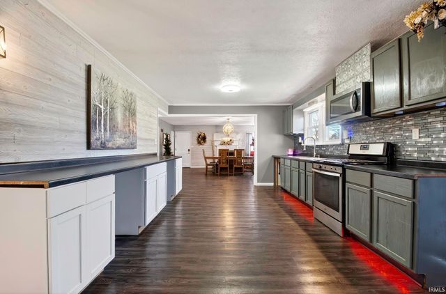 817 E Main Street, Greentown, IN 46936