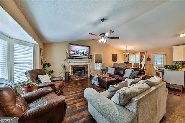 133 Amberwood Lane, Euharlee, GA 30145