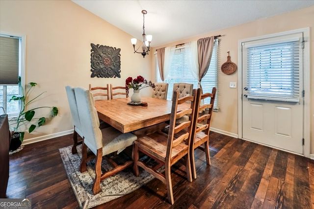133 Amberwood Lane, Euharlee, GA 30145