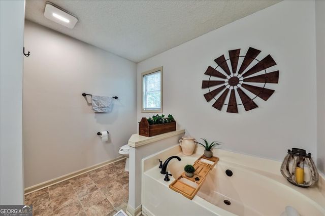 133 Amberwood Lane, Euharlee, GA 30145