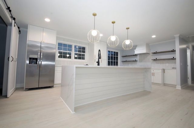 121 Roberta Dr, Hendersonville, TN 37075