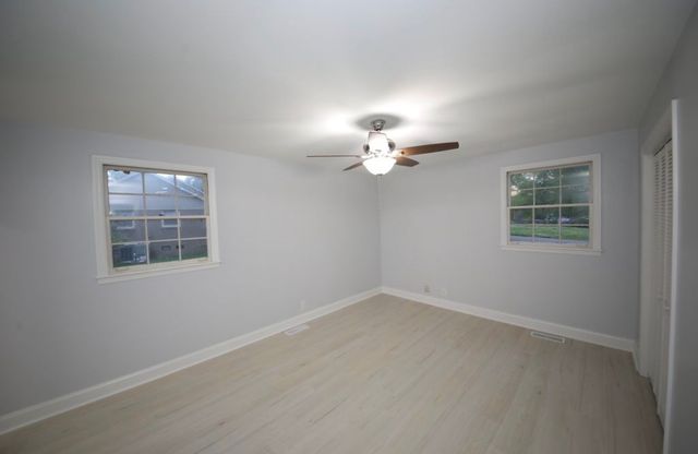 121 Roberta Dr, Hendersonville, TN 37075