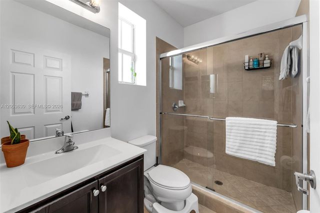 134 SE 28th Ter 10, Homestead, FL 33033