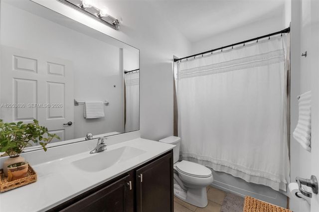 134 SE 28th Ter 10, Homestead, FL 33033