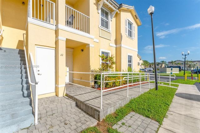 134 SE 28th Ter 10, Homestead, FL 33033