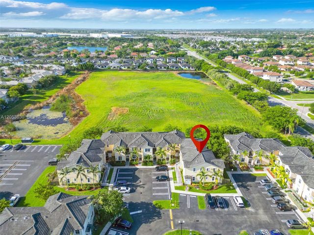 134 SE 28th Ter 10, Homestead, FL 33033