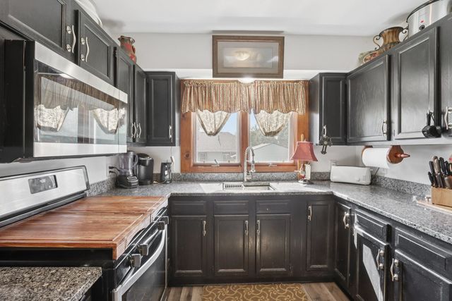 7616 Orchard Road, Wonder Lake, IL 60097