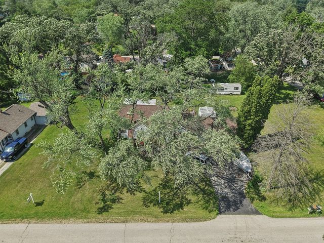 7616 Orchard Road, Wonder Lake, IL 60097