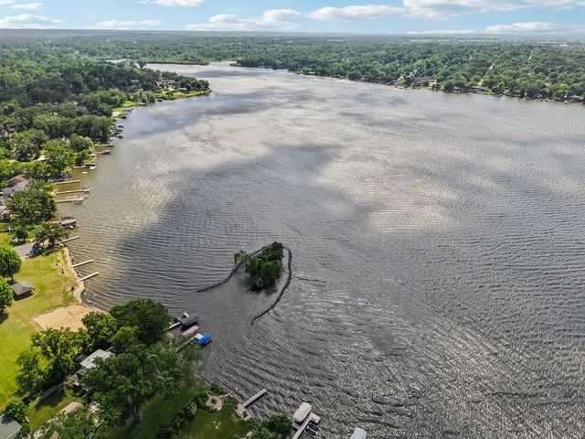 7616 Orchard Road, Wonder Lake, IL 60097