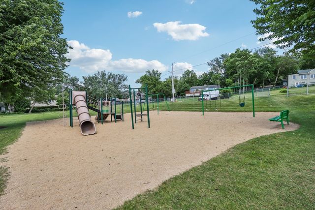 7616 Orchard Road, Wonder Lake, IL 60097