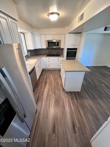 7130 E 30th, Tucson, AZ 85710