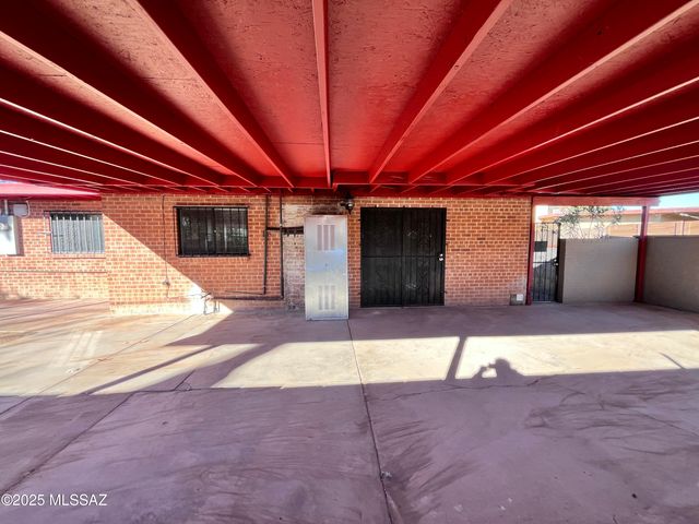 7130 E 30th, Tucson, AZ 85710
