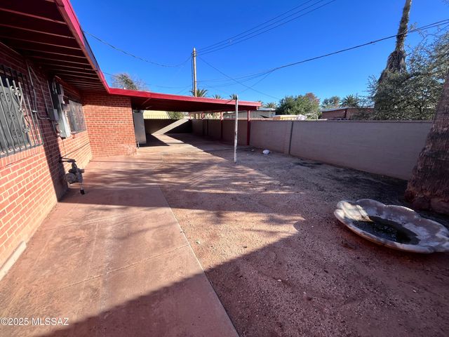7130 E 30th, Tucson, AZ 85710