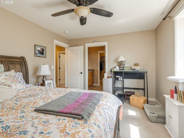697 Se MILLRIGHT Ct, Mc Minnville, OR 97128