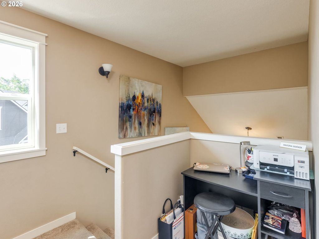 Image 25 of property listing at 697 Se MILLRIGHT Ct, Mc Minnville, OR 97128