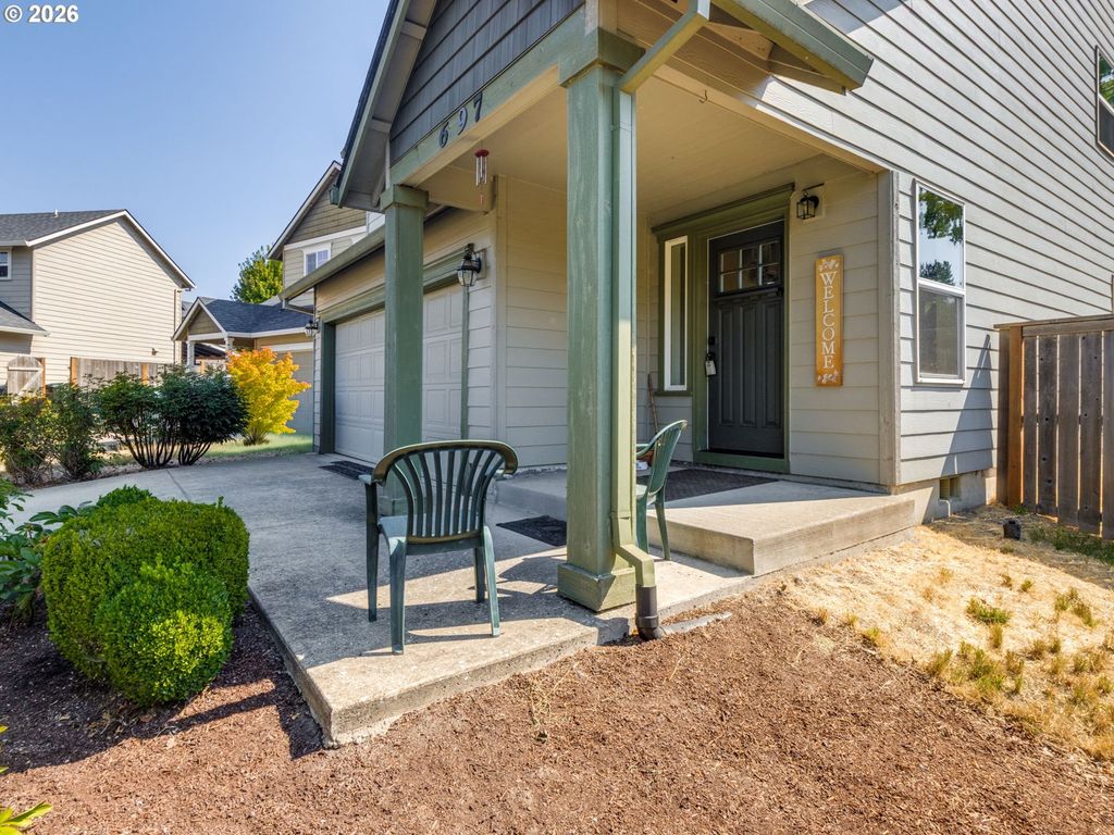 Image 27 of property listing at 697 Se MILLRIGHT Ct, Mc Minnville, OR 97128