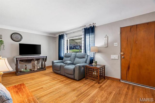 4527 Seibert Avenue, St Louis, MO 63123