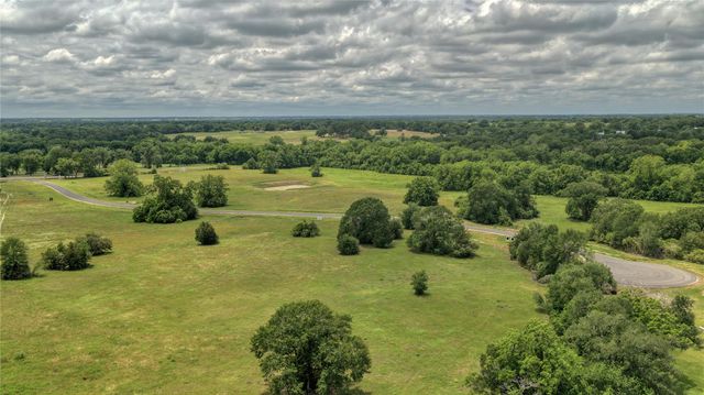 1-1 Creekview Trail, Brenham, TX 77833