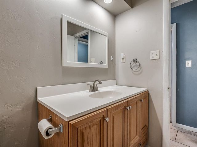 225 Mimosa Drive, Norman, OK 73069