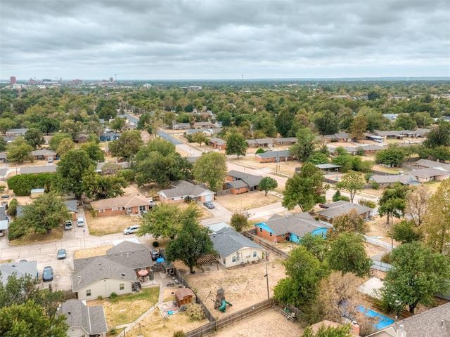 225 Mimosa Drive, Norman, OK 73069