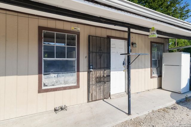 3620 Rivas St, San Antonio, TX 78228