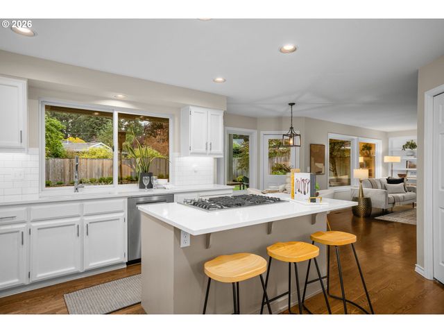 17423 SCHALIT Way, Lake Oswego, OR 97035