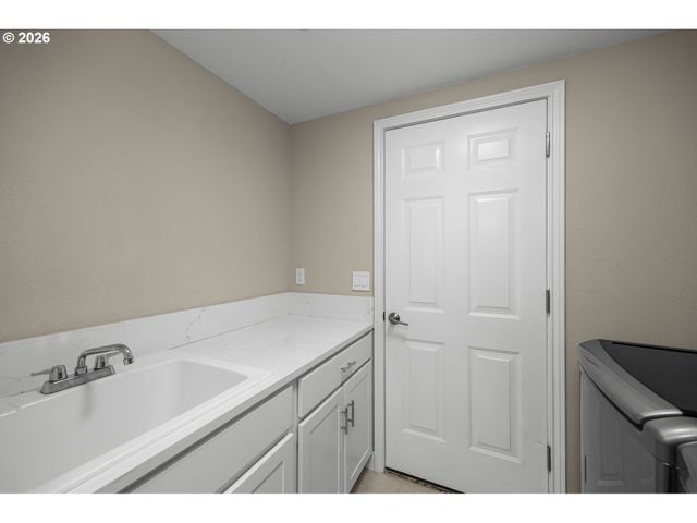 17423 SCHALIT Way, Lake Oswego, OR 97035