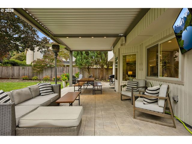 17423 SCHALIT Way, Lake Oswego, OR 97035
