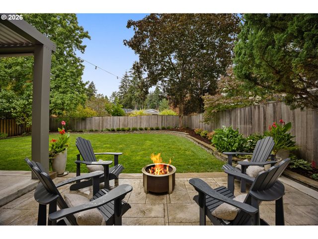 17423 SCHALIT Way, Lake Oswego, OR 97035