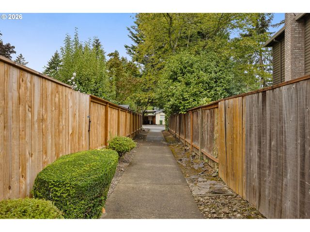 17423 SCHALIT Way, Lake Oswego, OR 97035