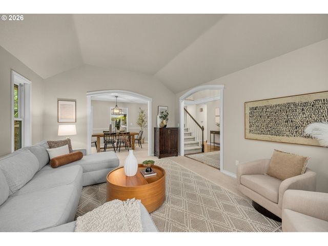 17423 SCHALIT Way, Lake Oswego, OR 97035