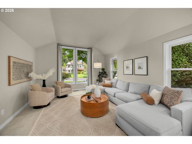17423 SCHALIT Way, Lake Oswego, OR 97035