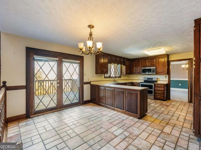 2402 Highway 138 SW, Conyers, GA 30094