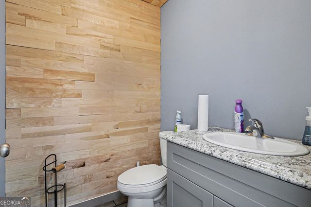 4656 S Woodlake Lane SE, Conyers, GA 30013