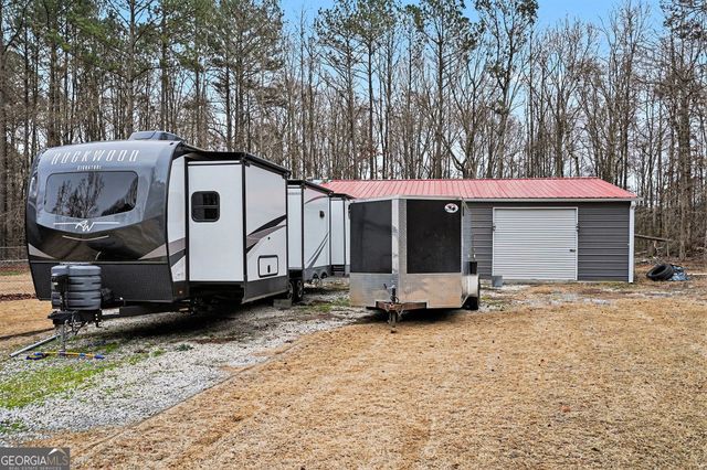 4656 S Woodlake Lane SE, Conyers, GA 30013