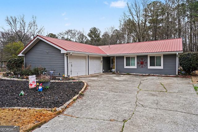 4656 S Woodlake Lane SE, Conyers, GA 30013