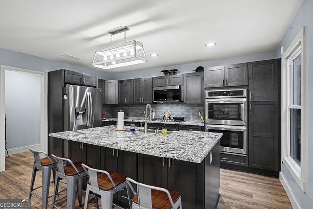 4656 S Woodlake Lane SE, Conyers, GA 30013