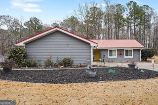 4656 S Woodlake Lane SE, Conyers, GA 30013