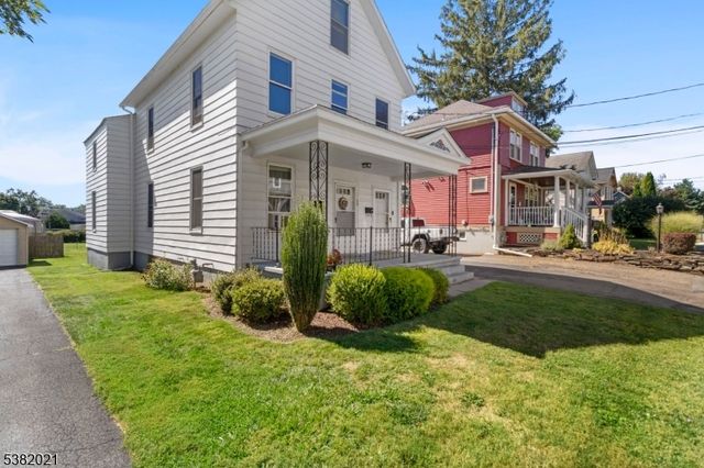 63 W Warren St, Washington Boro, NJ 07882