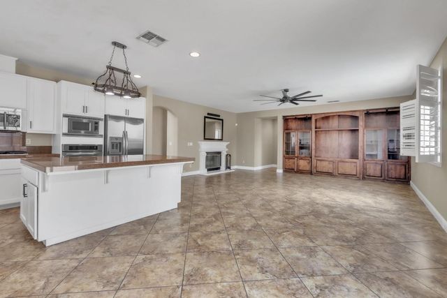 3329 Vancouver Dr, Modesto, CA 95355