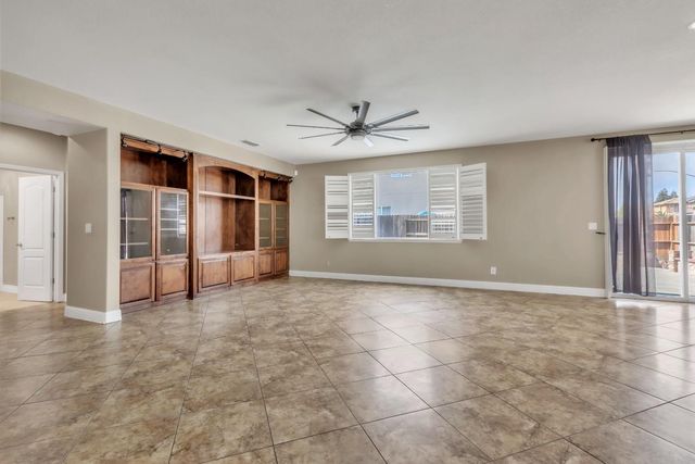 3329 Vancouver Dr, Modesto, CA 95355