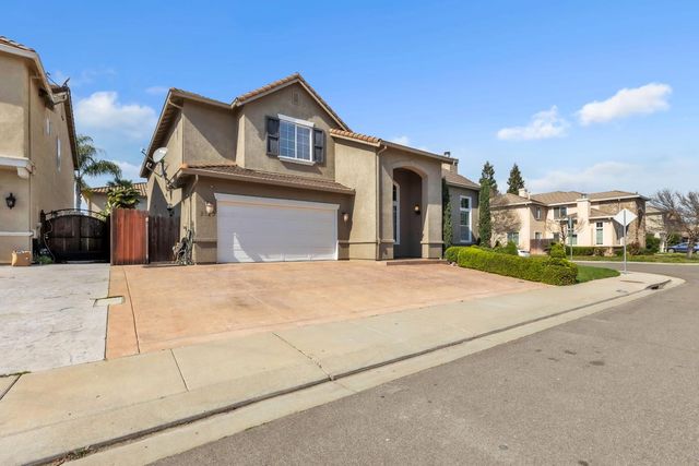 3329 Vancouver Dr, Modesto, CA 95355